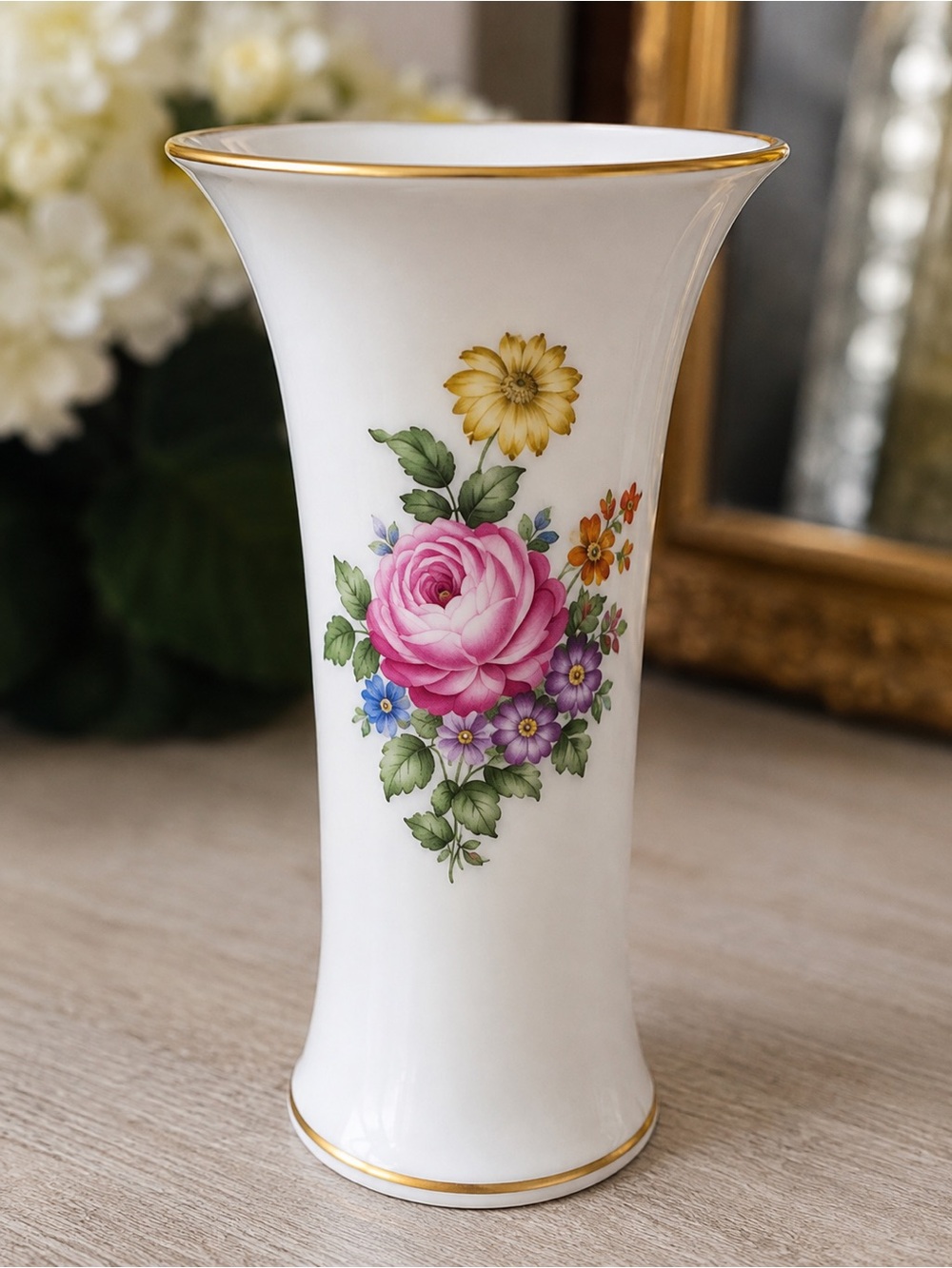 Elegant White Porcelain Floral Vase with Gold Trim